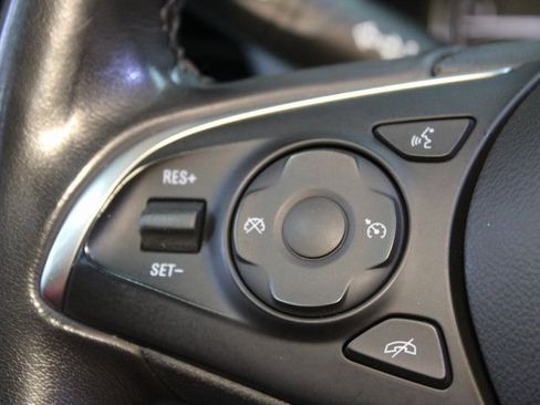 Used 2021 Buick Enclave Essence w/ Sun And Navigation Package image 22