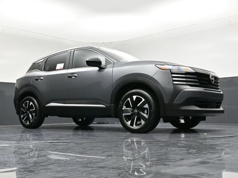 New 2026 Nissan Kicks SV w/ SV Premium Package AWD/4WD image 27