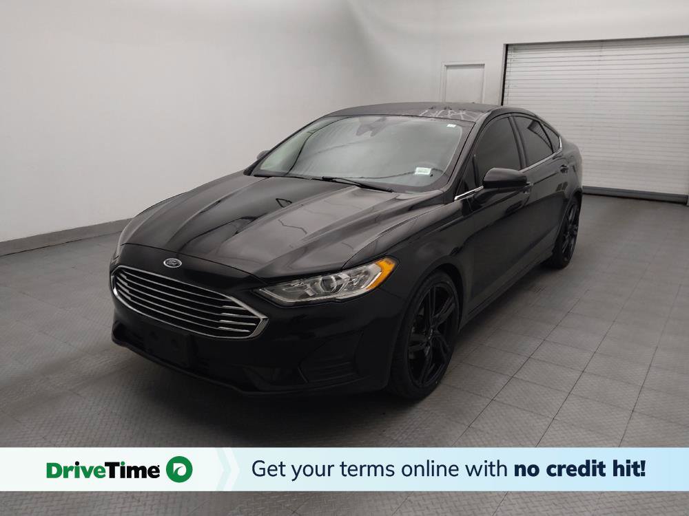 Used 2019 Ford Fusion SE FWD image 1