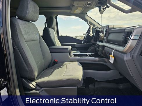 New 2025 Ford F350 XLT w/ Black Appearance Package image 17