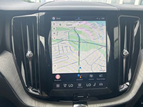 Certified 2025 Volvo XC60 B5 Plus AWD/4WD image 22