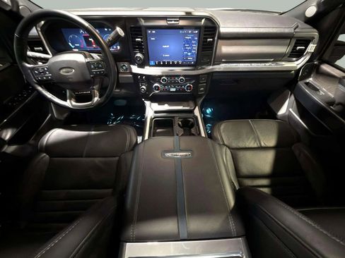 Used 2025 Ford F450 Platinum image 14