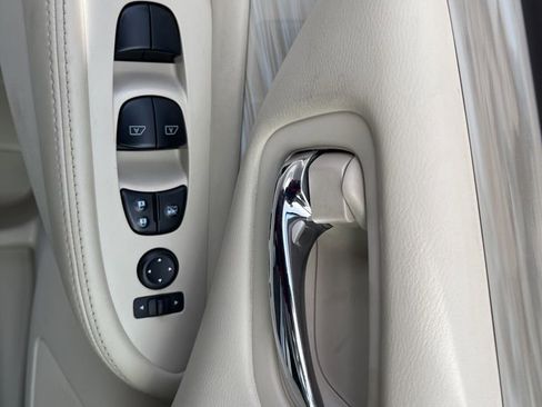 Used 2017 Nissan Murano SV image 52