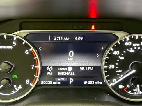 Used 2023 Nissan Rogue SV image 13