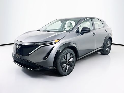 Used 2023 Nissan Ariya FWD image 3