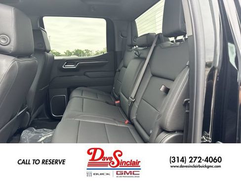 New 2026 GMC Sierra 1500 SLT w/ SLT Premium Package AWD/4WD image 22