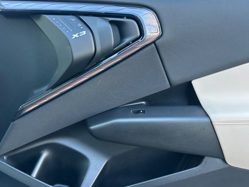 Used 2025 BMW X3 xDrive30i w/ Premium Package image 21