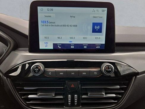 Certified 2023 Ford Escape Active AWD/4WD image 18