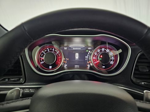 Used 2016 Dodge Challenger R/T Plus image 32