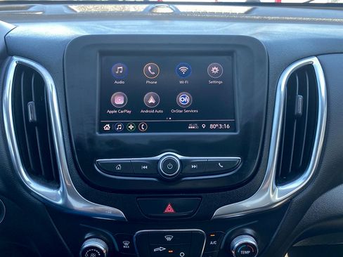 Used 2021 Chevrolet Equinox LT AWD/4WD image 24