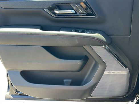 New 2025 GMC Yukon XL AT4 Ultimate image 27