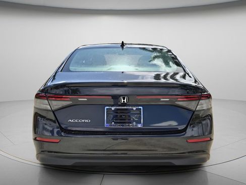 Used 2025 Honda Accord SE image 6