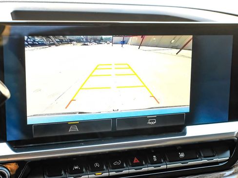 Used 2022 Chevrolet Silverado 1500 LT image 24