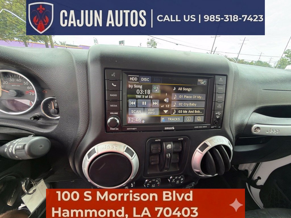 Used 2017 Jeep Wrangler Unlimited Rubicon AWD/4WD image 31