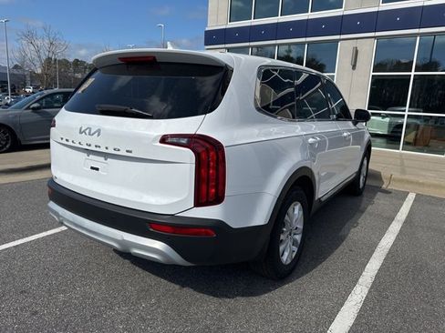 Used 2022 Kia Telluride LX image 4