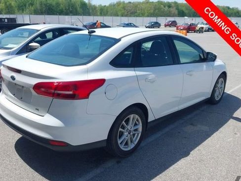 Used 2017 Ford Focus SE image 4