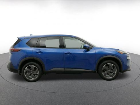 Used 2025 Nissan Rogue SV FWD image 13