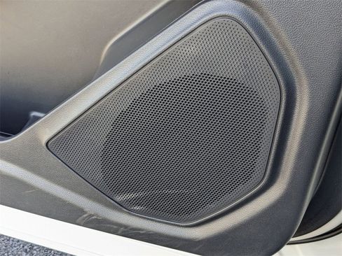 Used 2025 Ford Explorer ST-Line w/ ST-Line Street Pack image 15