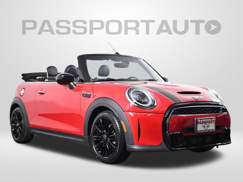 Used 2024 MINI Cooper S w/ Signature Upholstery Package FWD image 3