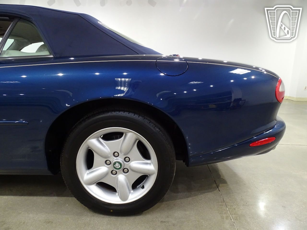 Used 1998 Jaguar XK8 Convertible RWD image 25