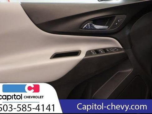Used 2020 Chevrolet Equinox LS AWD/4WD image 10