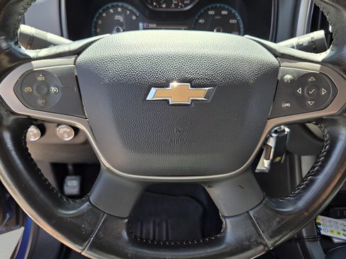 Used 2018 Chevrolet Colorado Z71 AWD/4WD image 23