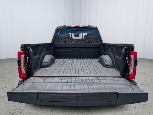 Used 2025 Ford F250 Platinum AWD/4WD image 13