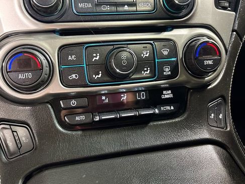 Used 2020 Chevrolet Tahoe LT AWD/4WD image 18