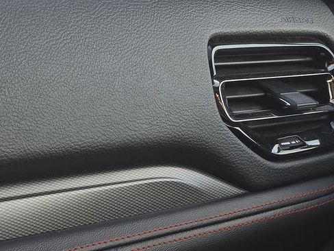 Used 2023 Dodge Durango GT image 27