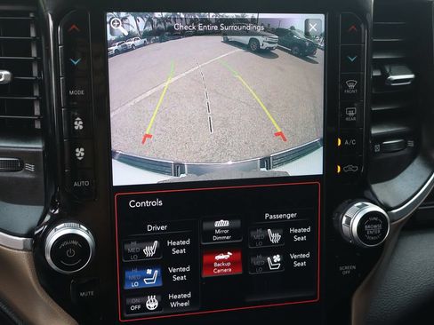 Used 2021 RAM 1500 Laramie AWD/4WD image 38