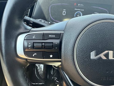 Used 2023 Kia Sportage EX AWD/4WD image 29