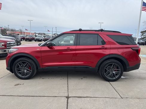 New 2026 Ford Explorer ST-Line w/ ST-Line Street Pack AWD/4WD image 3