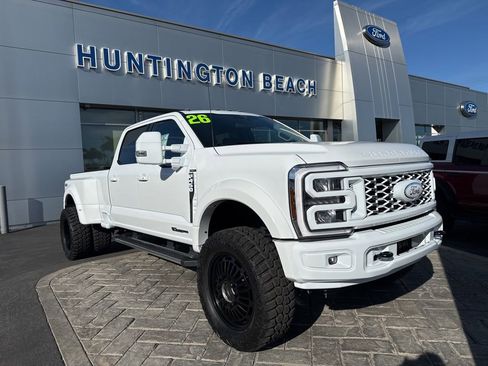 Used 2026 Ford F450 Lariat AWD/4WD image 1