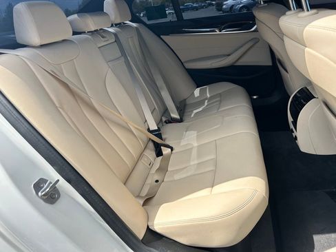 Used 2018 BMW 530i image 14