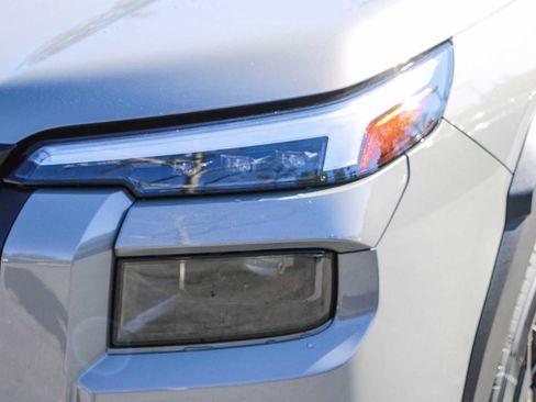 New 2026 Subaru Outback Limited AWD/4WD image 8