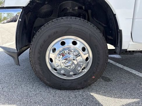 New 2026 RAM 3500 Tradesman w/ Chrome Appearance Group AWD/4WD image 34