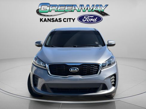 Used 2020 Kia Sorento LX AWD/4WD image 2