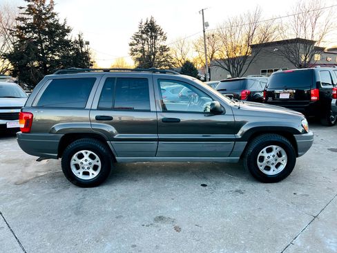 Used 2000 Jeep Grand Cherokee Laredo image 2
