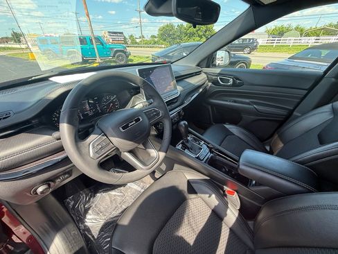 Used 2022 Jeep Compass Latitude AWD/4WD image 14