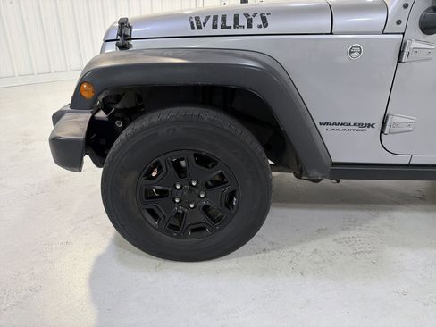 Used 2018 Jeep Wrangler Unlimited Sport image 9