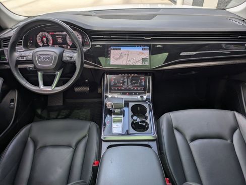 Used 2022 Audi Q8 Prestige AWD/4WD image 23