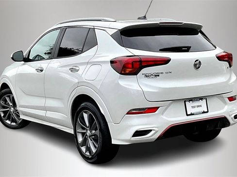 Certified 2022 Buick Encore GX Select w/ Sport Touring Package image 5