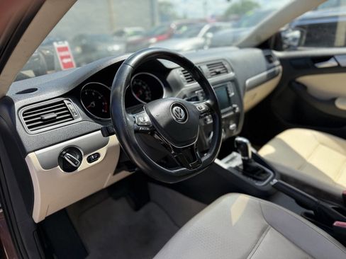 Used 2016 Volkswagen Jetta SE image 13