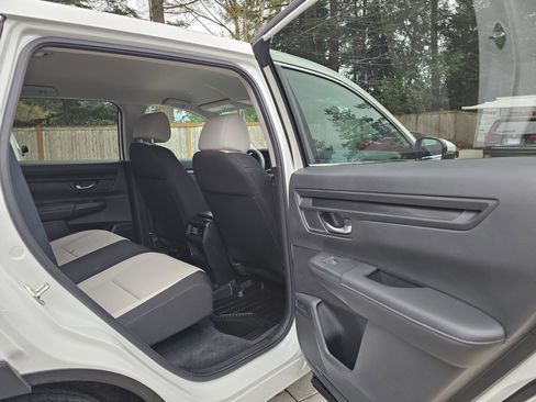 Certified 2025 Honda CR-V LX image 12