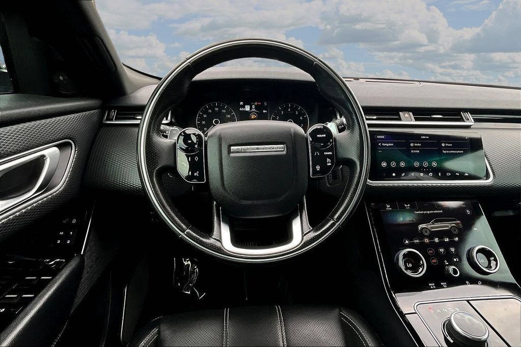 Used 2020 Land Rover Range Rover Velar R-Dynamic S AWD/4WD image 8