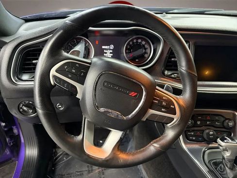 Used 2016 Dodge Challenger R/T Scat Pack w/ Leather Interior Group RWD image 11