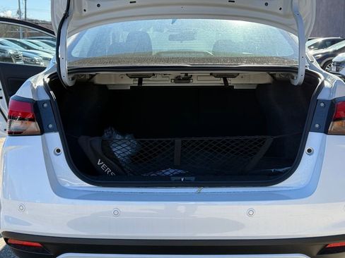 New 2025 Nissan Versa SR w/ Trunk Package image 22