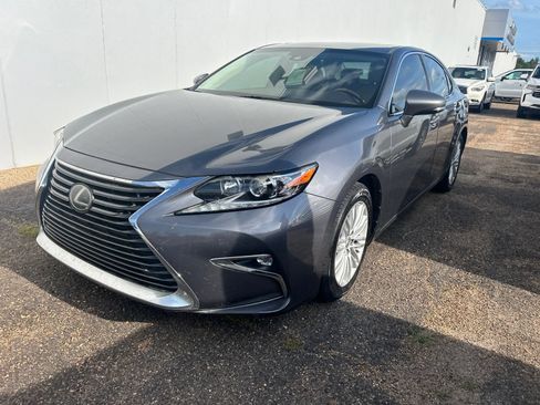 Used 2017 Lexus ES 350 w/ Premium Package FWD image 19