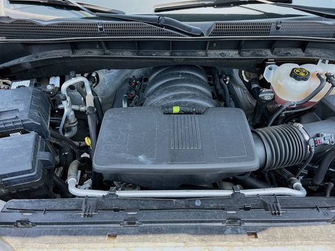 Used 2023 GMC Sierra 1500 AT4X AWD/4WD image 32