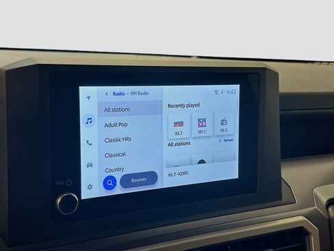 Used 2025 Toyota Tacoma SR5 AWD/4WD image 21